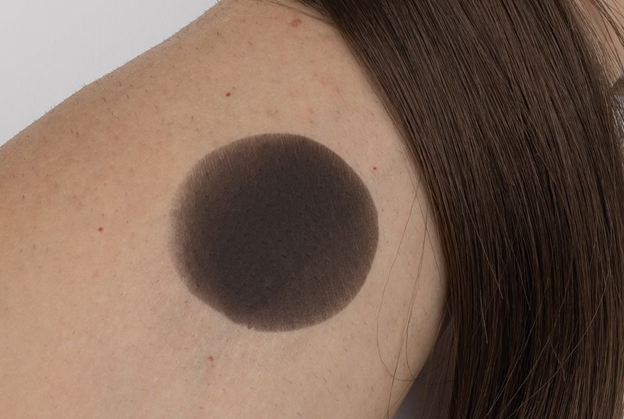 SPRAY RETOCADOR RAICES SHIRU CASTAÑO OSCURO, 150 ML ASUER